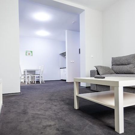 Rakhiv Hotel & Apartments ภายนอก รูปภาพ