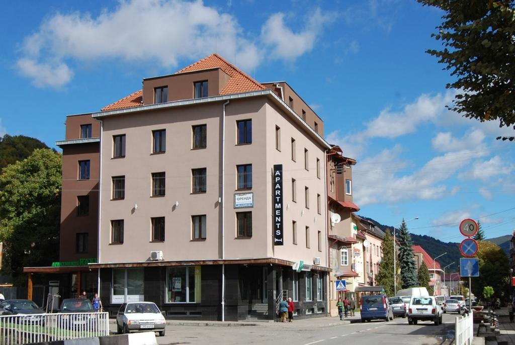 Rakhiv Hotel & Apartments ภายนอก รูปภาพ