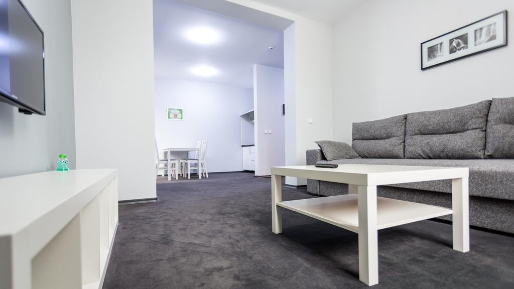 Rakhiv Hotel & Apartments ภายนอก รูปภาพ